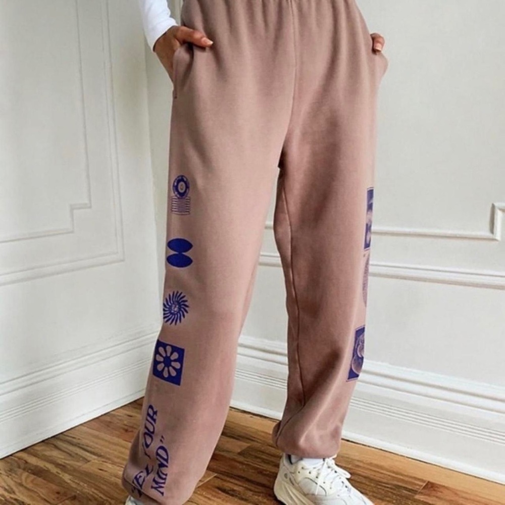 TNA Tan Sweatpants Joggers Cozy Mushroom Fuel Your Mind Print Light Brown